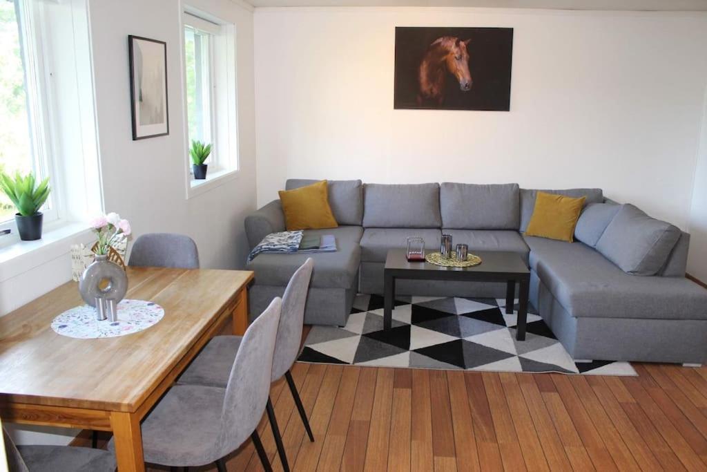 Romslig Og Fin Leilighet 17 Min Til Kristiansand Centrum Nodeland Экстерьер фото